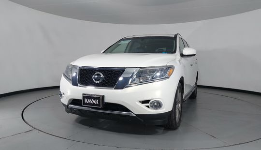 Nissan • Pathfinder