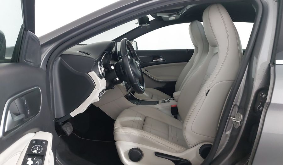 Mercedes Benz Gla 200 CGI ADVANCE TURBO Suv 2016