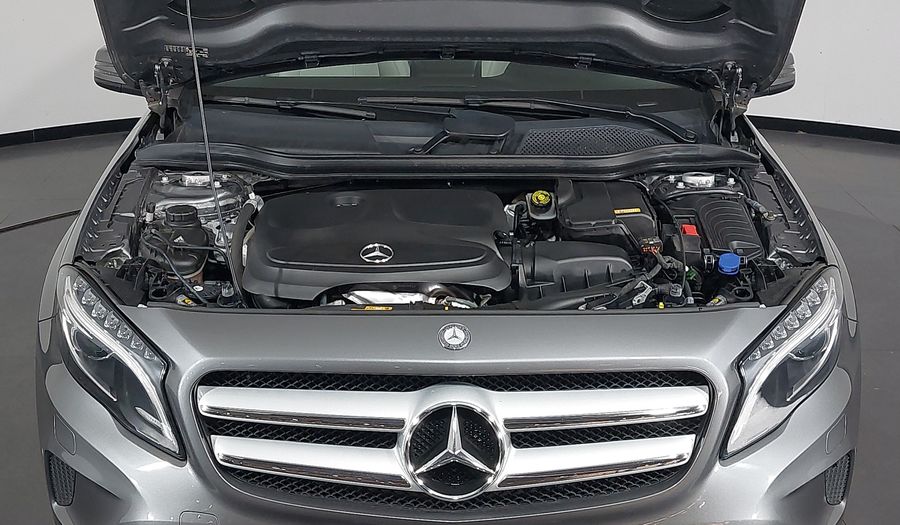 Mercedes Benz Gla 200 CGI ADVANCE TURBO Suv 2016