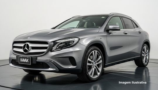 Mercedes Benz • GLA 200