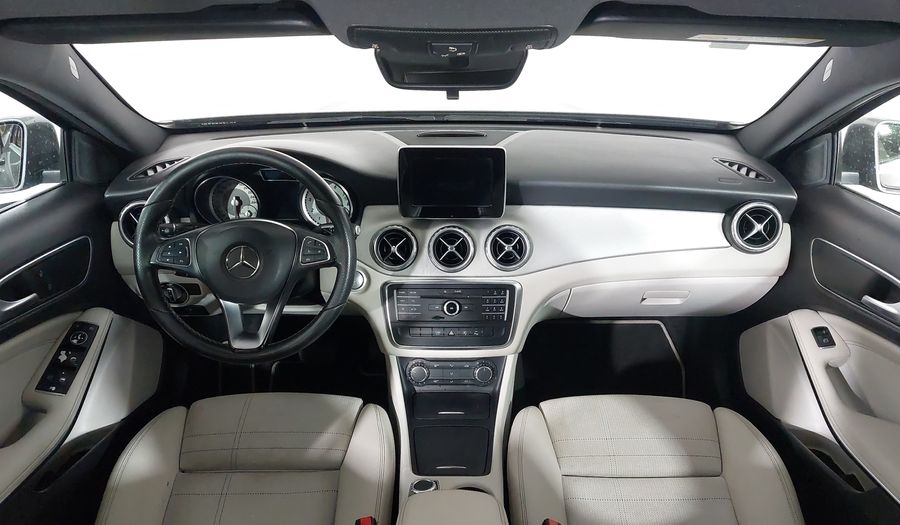 Mercedes Benz Gla 200 CGI ADVANCE TURBO Suv 2016
