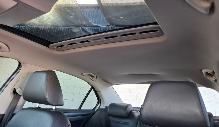 Volkswagen Vento 2.5 LUXURY TIPTRONIC Sedan 2013