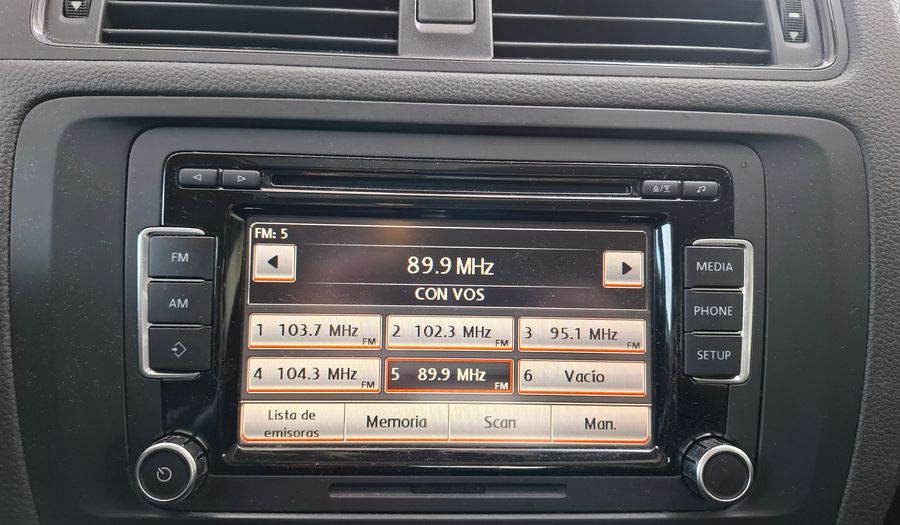 Volkswagen Vento 2.5 LUXURY TIPTRONIC Sedan 2013