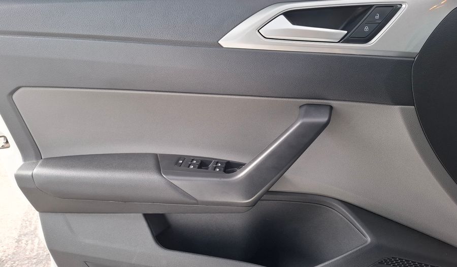 Volkswagen Virtus 1.6 MSI HIGHLINE TIPTRONIC Sedan 2022