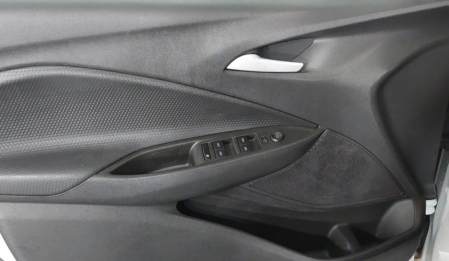 Chevrolet Onix PLUS LT Sedan 2022