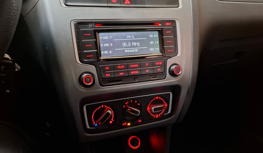 Volkswagen Fox 1.6 HIGHLINE Hatchback 2015