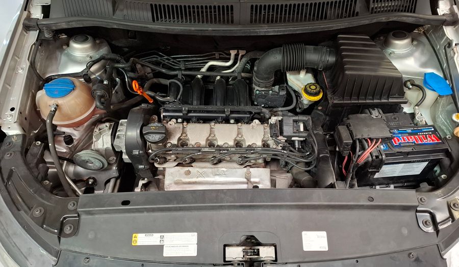 Volkswagen Fox 1.6 HIGHLINE Hatchback 2015