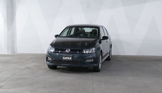 Volkswagen • Vento
