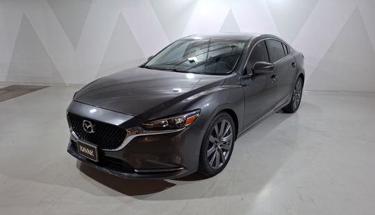 Mazda • Mazda 6