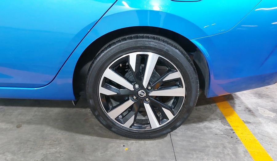 Nissan Versa 1.6 PLATINUM CVT Sedan 2022