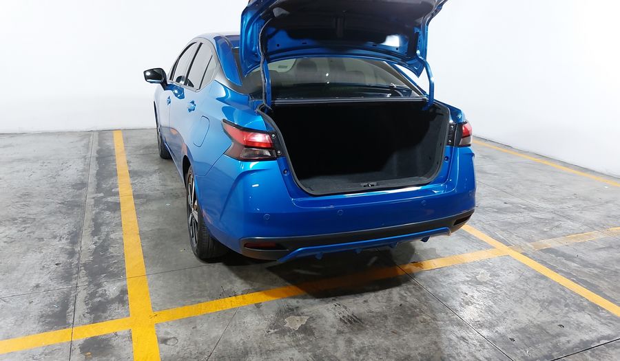 Nissan Versa 1.6 PLATINUM CVT Sedan 2022