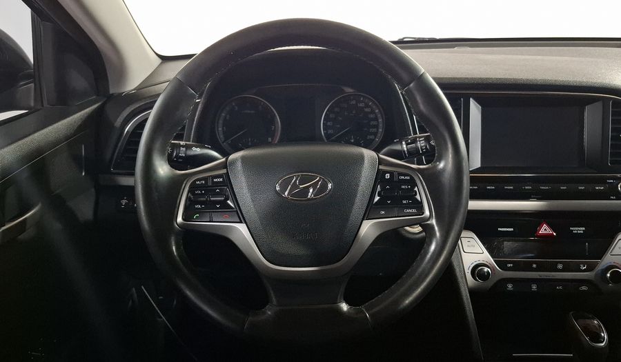 Hyundai Elantra 2.0 LIMITED TECH NAVI AUTO Sedan 2018