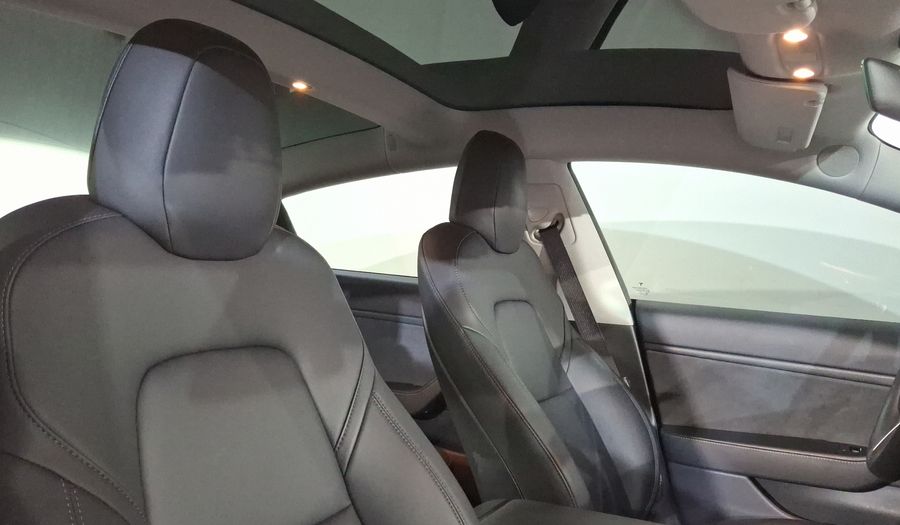 Tesla Model 3 PERFORMANCE 4WD Sedan 2019