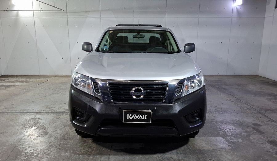 Nissan Np300 2.5 DOBLE CABINA SE TM AC PAQ SEG Pickup 2018