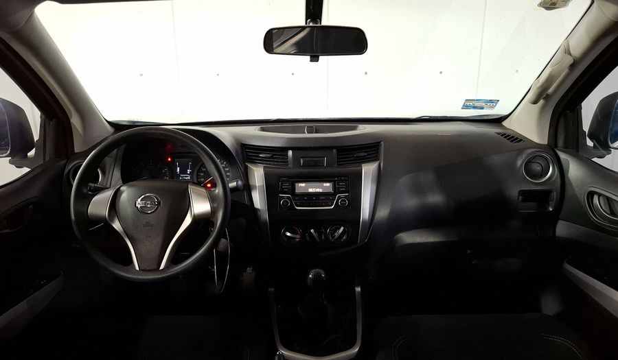 Nissan Np300 2.5 DOBLE CABINA SE TM AC PAQ SEG Pickup 2018