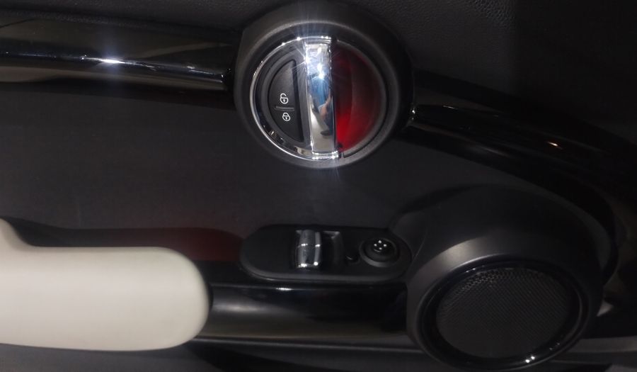 Mini Cooper 1.5 COOPER CHILI AT Hatchback 2017