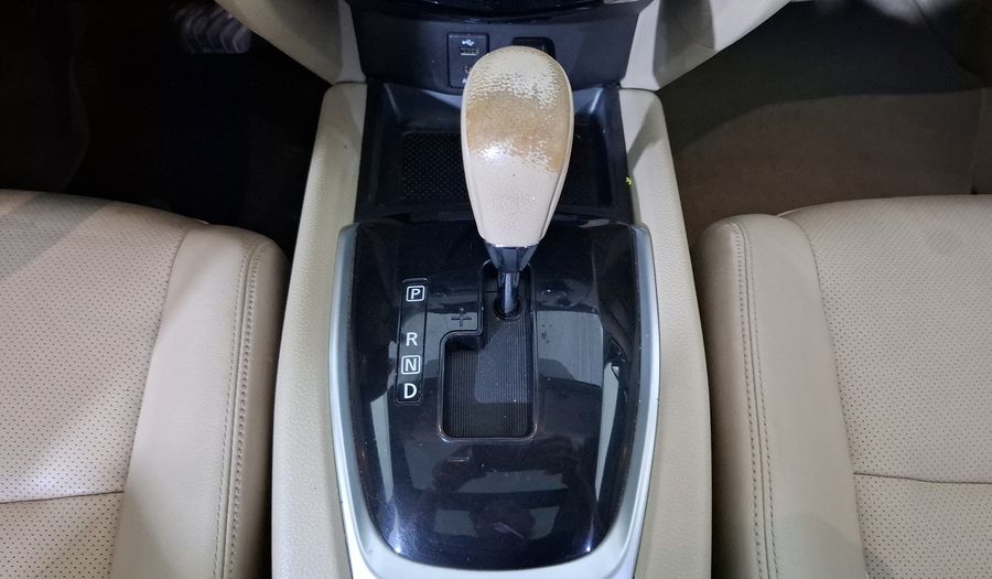 Nissan X-trail 2.5 EXCLUSIVE 2 ROW CVT Suv 2015