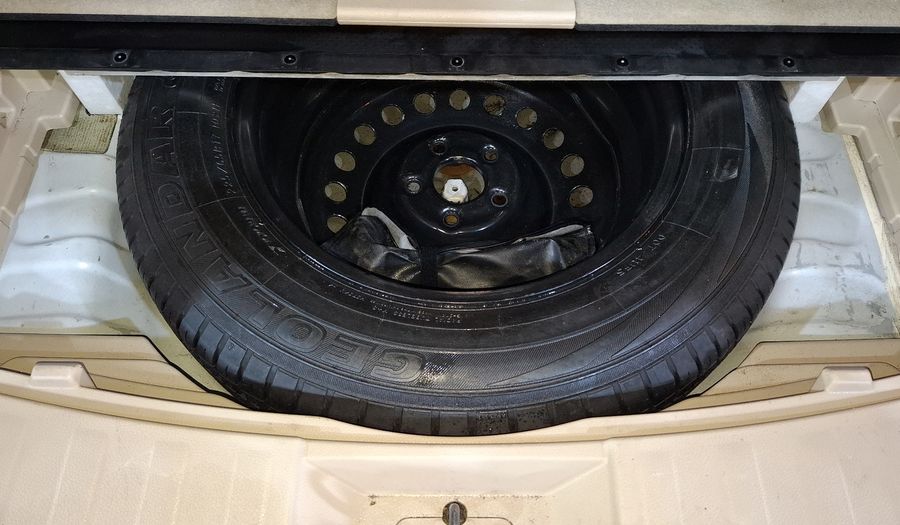 Nissan X-trail 2.5 EXCLUSIVE 2 ROW CVT Suv 2015