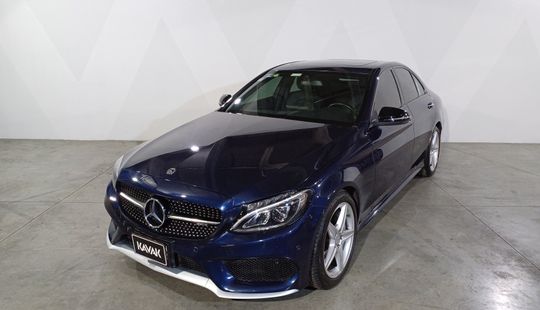 Mercedes Benz • Clase C