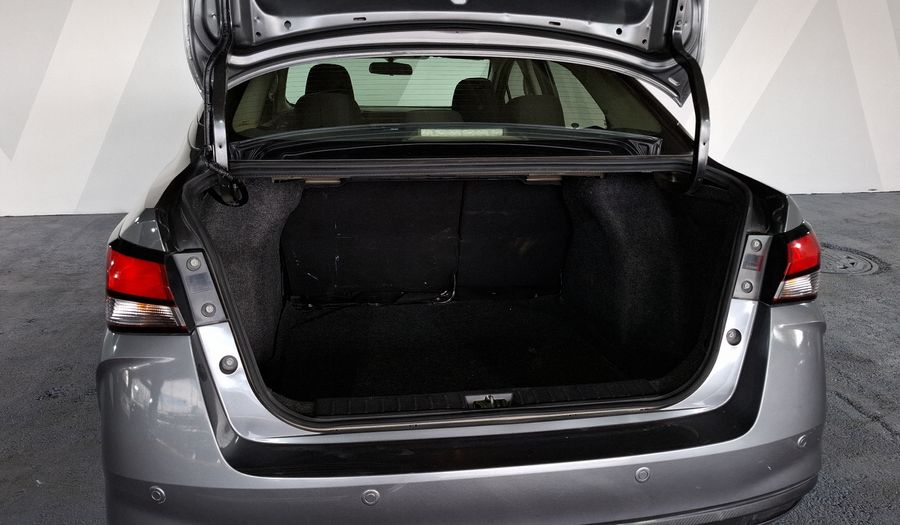 Nissan Versa 1.6 ADVANCE CVT Sedan 2021