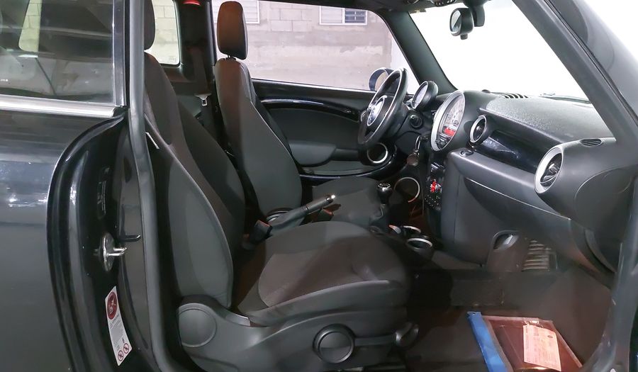 Mini Cooper 1.6 COOPER ALL BLACK Hatchback 2012