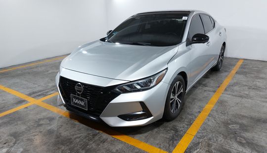 Nissan • Sentra