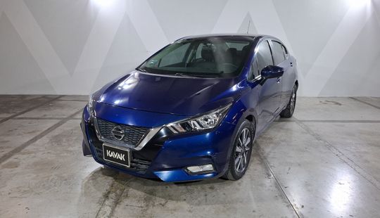 Nissan • Versa