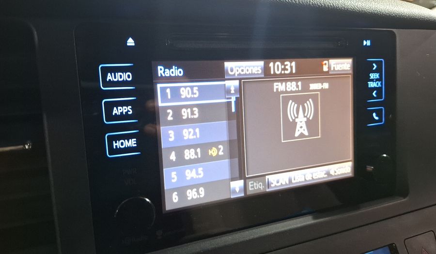 Toyota Sienna 3.5 LE AT Minivan 2017