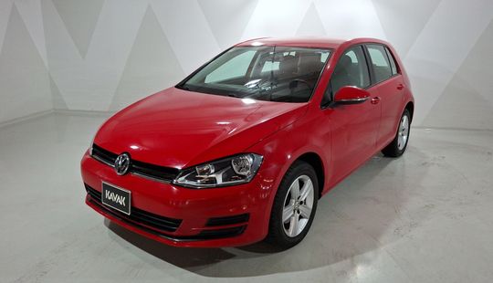 Volkswagen • Golf