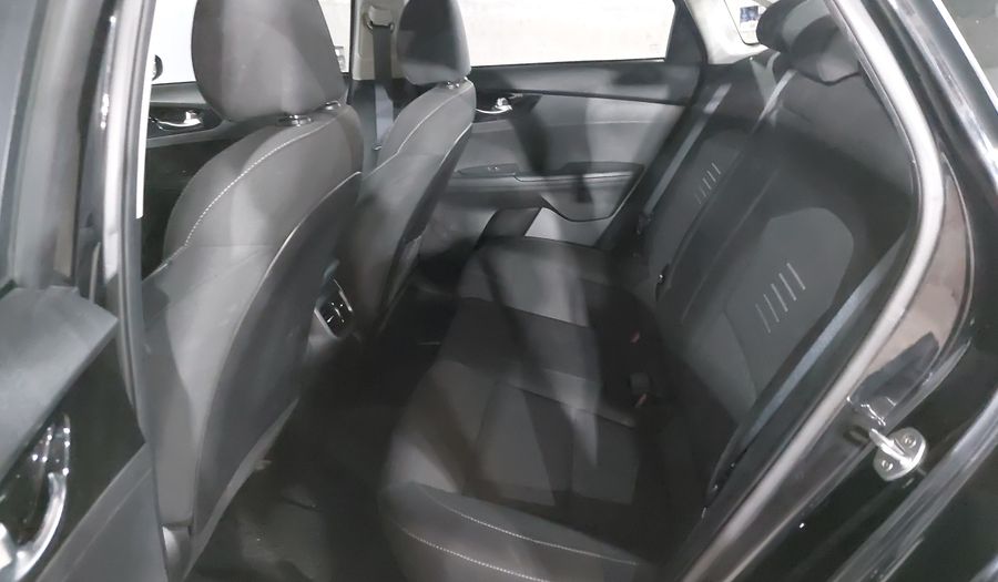 Kia Forte 2.0 EX IVT Sedan 2021