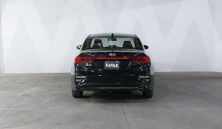 Kia Forte 2.0 EX IVT Sedan 2021