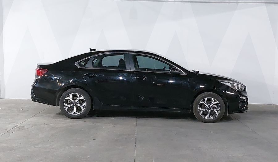 Kia Forte 2.0 EX IVT Sedan 2021