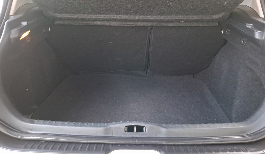 Peugeot 308 1.6 HDI FELINE Hatchback 2016