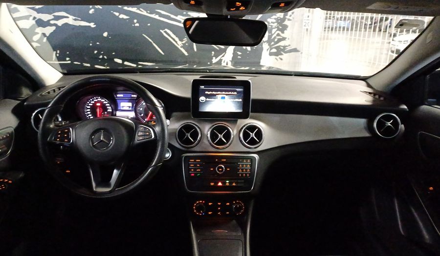 Mercedes Benz Clase Gla 1.6 GLA 200 CGI SPORT Suv 2017