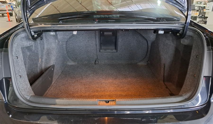 Volkswagen Vento 2.5 ADVANCE PLUS Sedan 2015