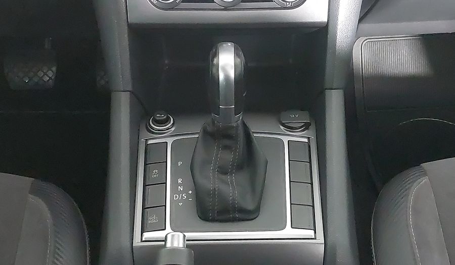 Volkswagen Amarok DARK LABEL CD TURBO Pickup 2016