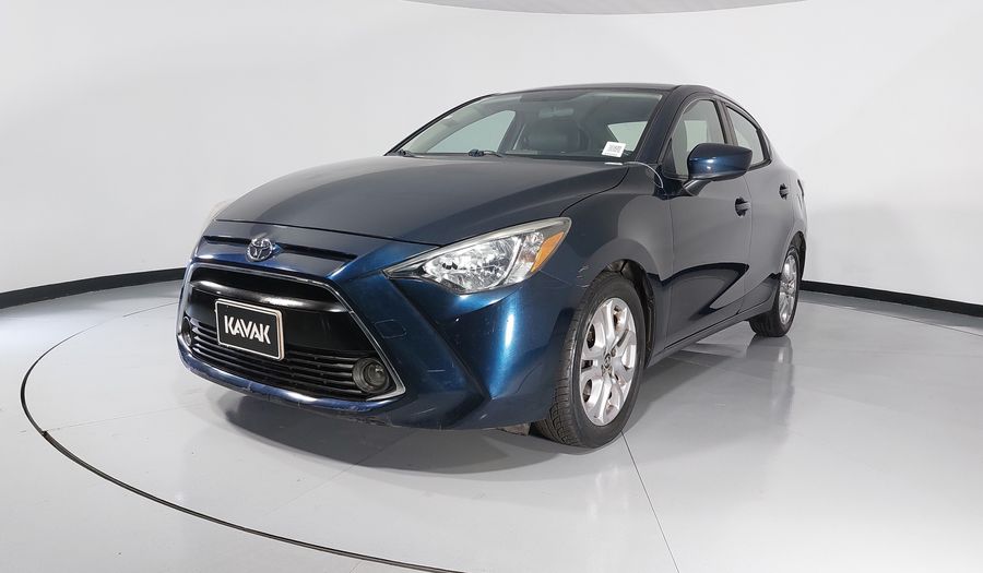 Toyota Yaris 1.5 R HIGH AT Sedan 2016