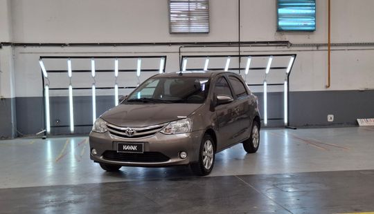 Toyota • Etios