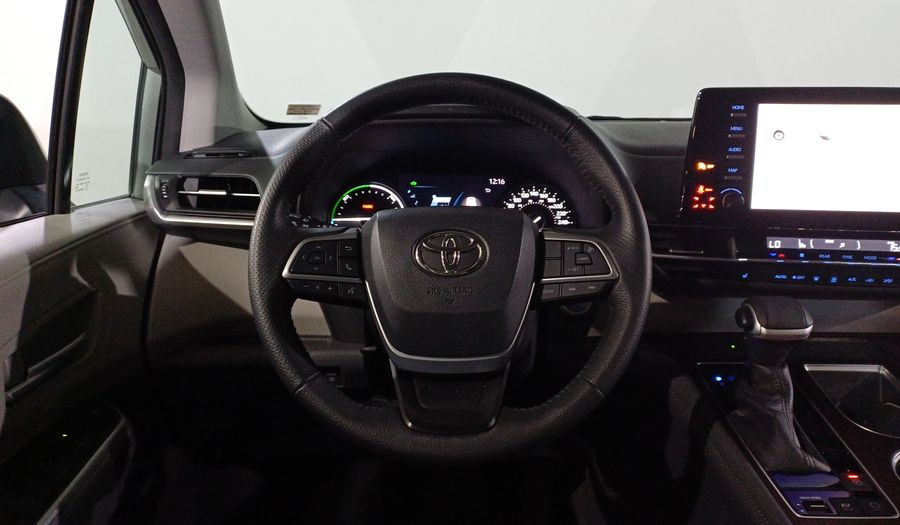Toyota Sienna 2.5 HEV XLE PIEL AUTO Minivan 2021