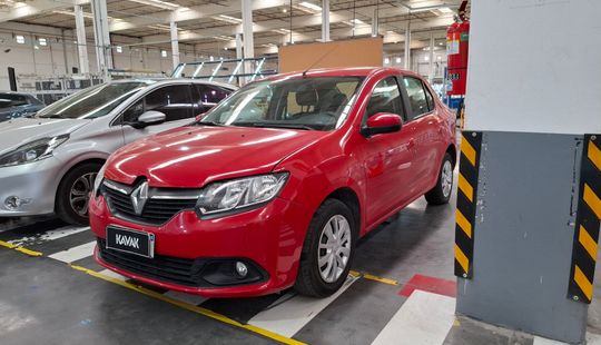 Renault • Logan
