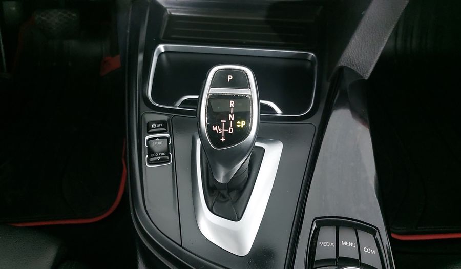 Bmw Serie 3 2.0 320IA SPORT LINE AUTO Sedan 2018