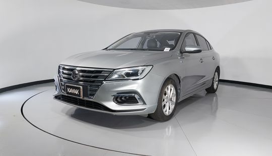 2022 • 55,130 km • Automático