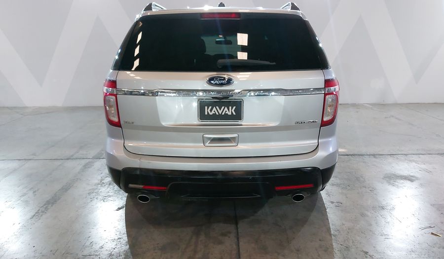 Ford Explorer 3.5 XLT V6 4X2 AT Suv 2014