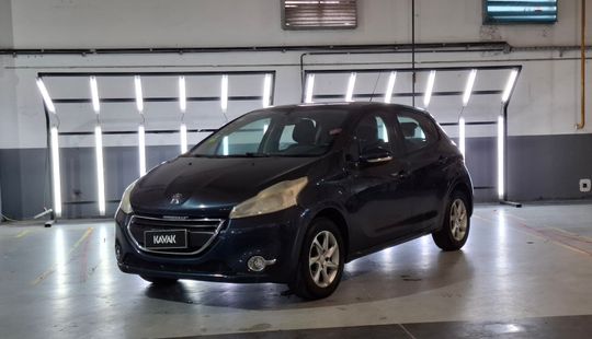 Peugeot • 208