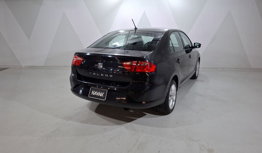 Seat Toledo 1.6 REFERENCE MT Sedan 2017