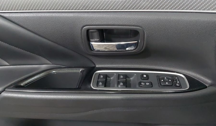 Mitsubishi Outlander 2.0 PHEV LIMITED AUTO 4WD Suv 2020