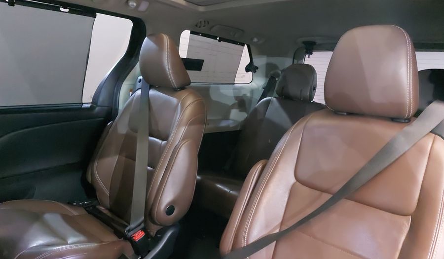 Toyota Sienna 3.5 LIMITED AUTO Minivan 2020