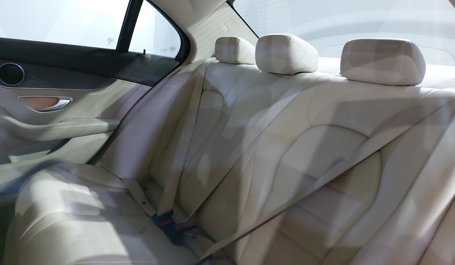 Mercedes Benz Clase C 2.0 200 CGI EXCLUSIVE AT Sedan 2015