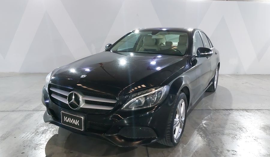Mercedes Benz Clase C 2.0 200 CGI EXCLUSIVE AT Sedan 2015
