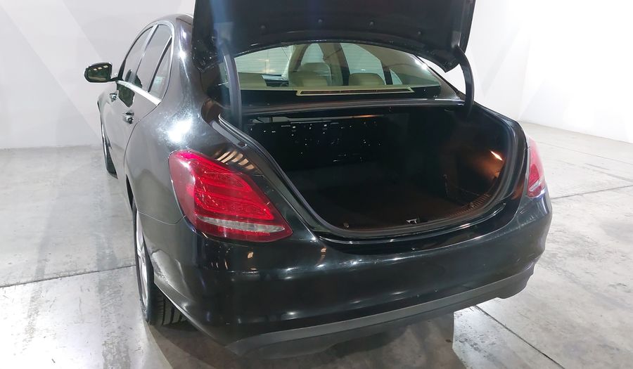 Mercedes Benz Clase C 2.0 200 CGI EXCLUSIVE AT Sedan 2015